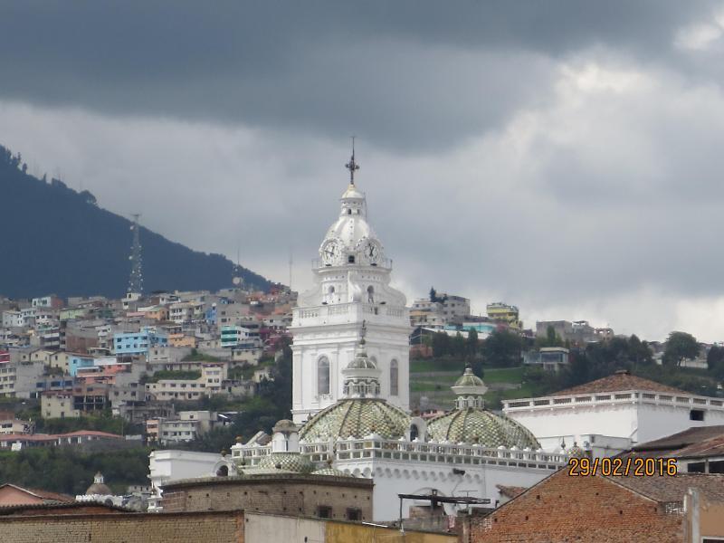 Hotel Cumanda Alfaro Kültér fotó