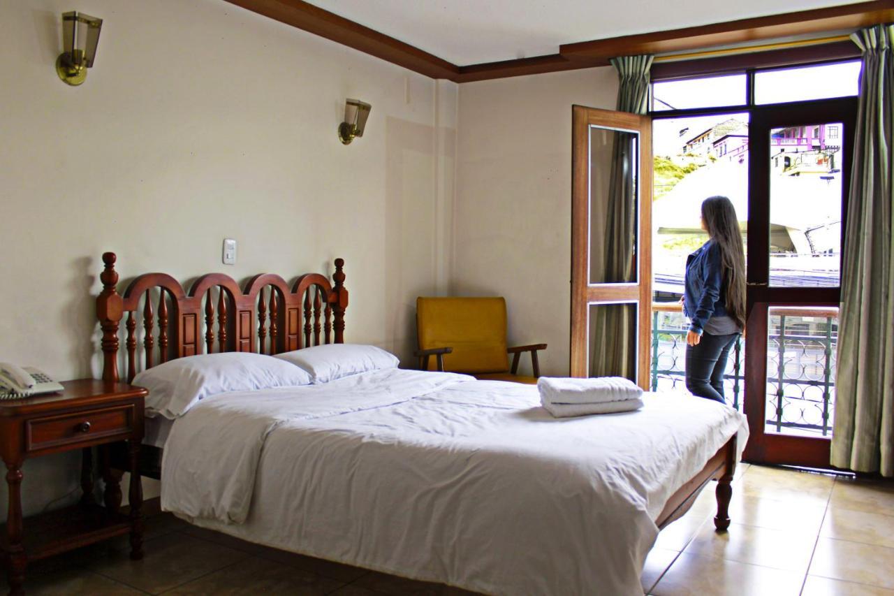 Hotel Cumanda Alfaro Kültér fotó