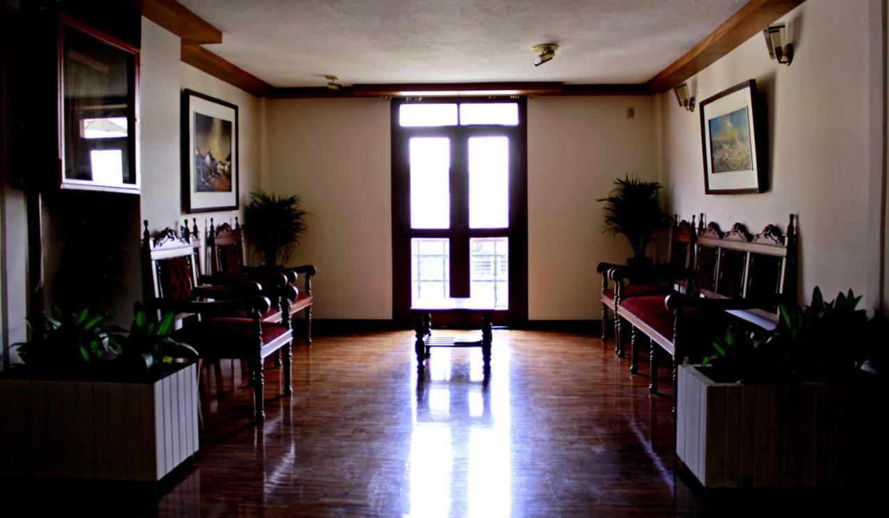 Hotel Cumanda Alfaro Kültér fotó